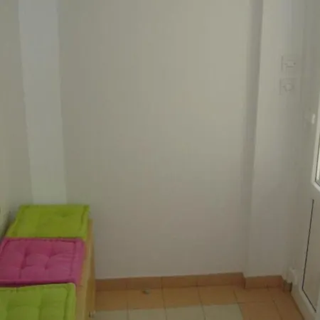 Apartment Ksenija - With Garden & Bbq *