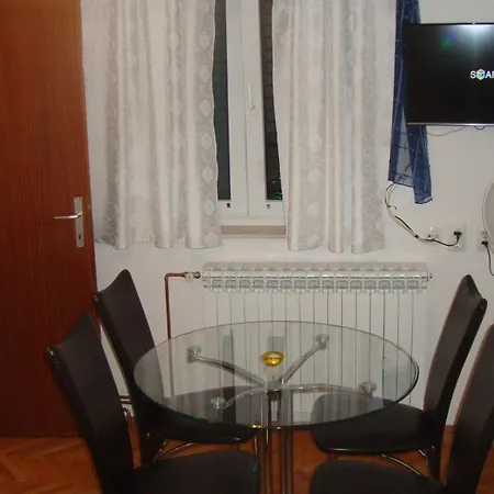 Ksenija - With Garden & Bbq Apartment Vodice