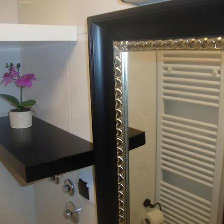 Ksenija - With Garden & Bbq Apartment