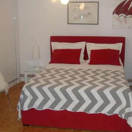 Ksenija - With Garden & Bbq Apartment Vodice