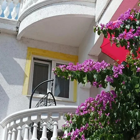 Ksenija - With Garden & Bbq * Vodice