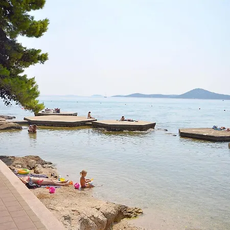 Apartment Ksenija - With Garden & Bbq Vodice